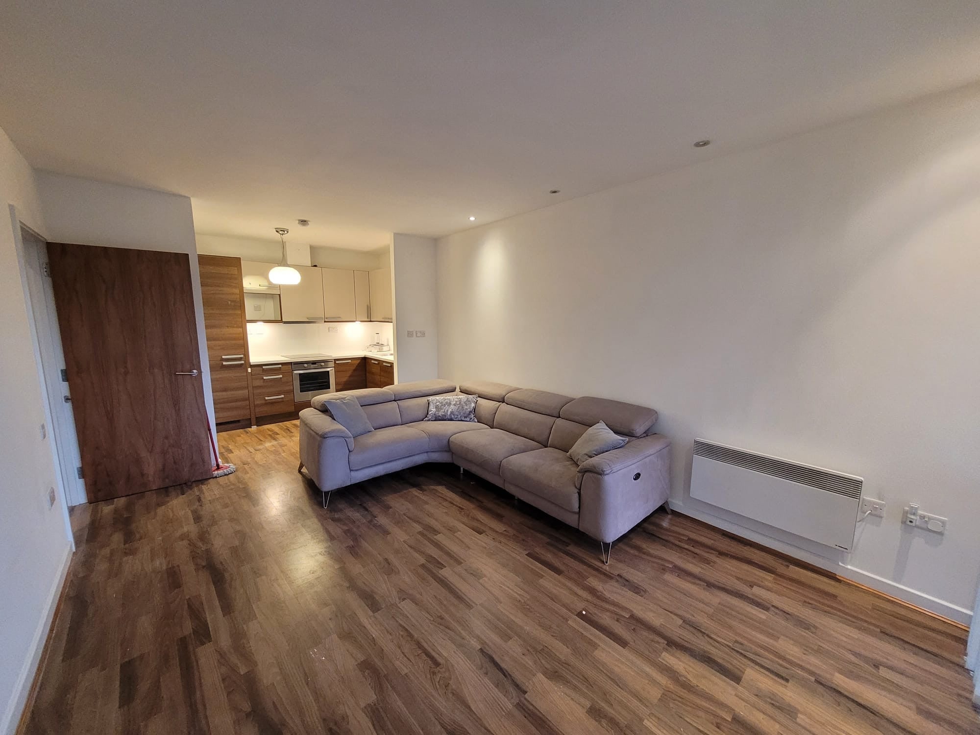 Flat Copenhagen Place in Greater London