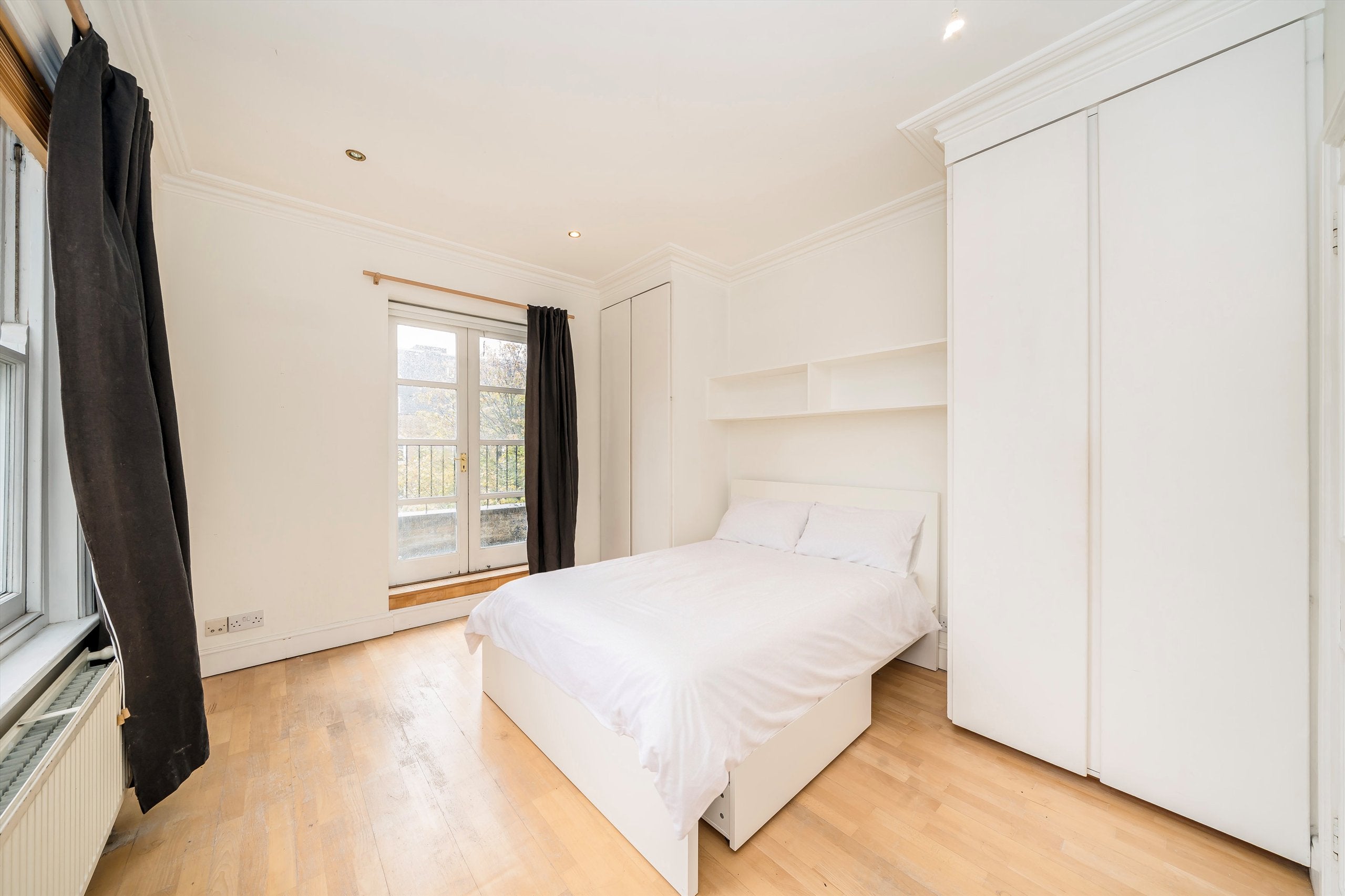 Flat Nevern Square in Greater London
