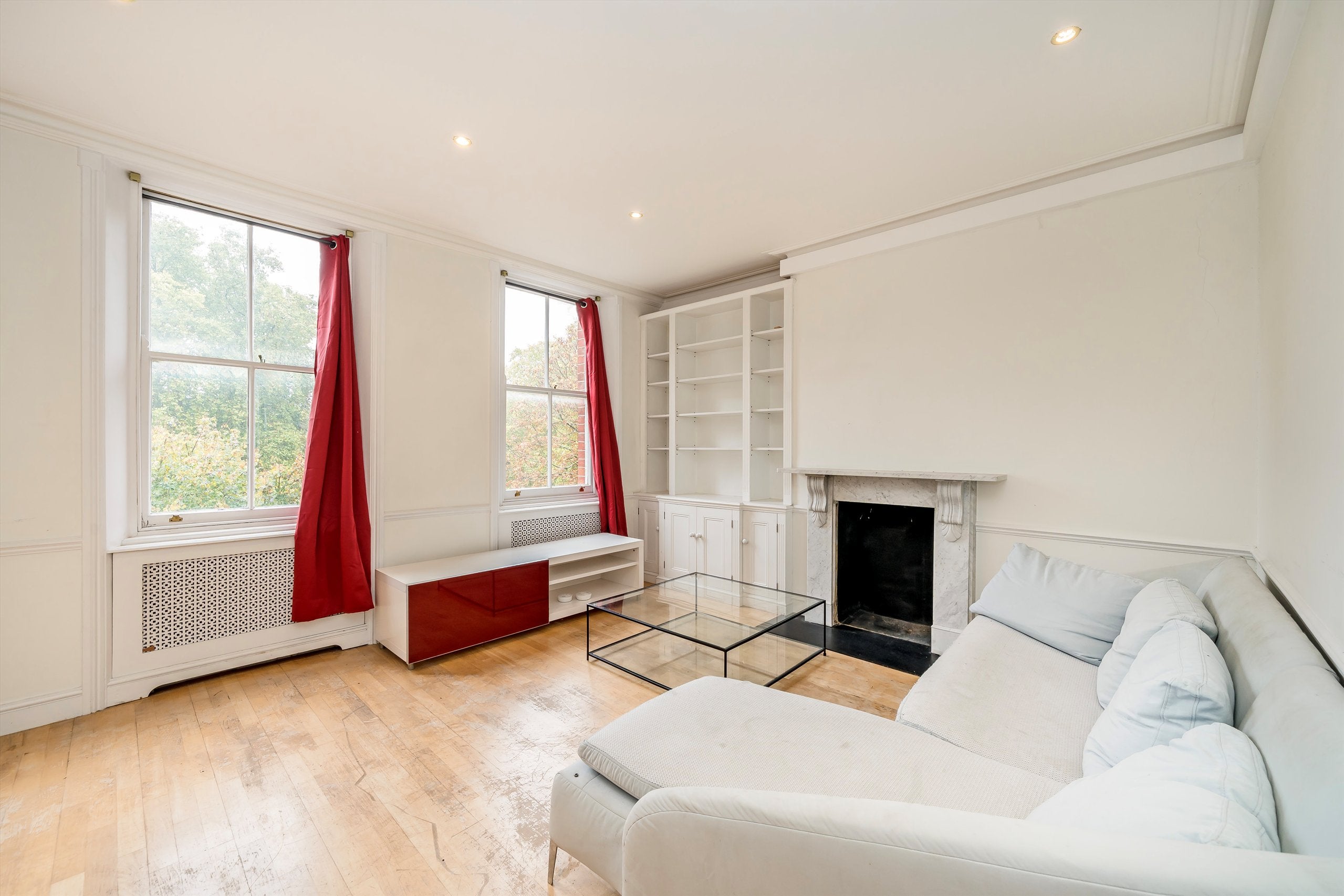 Flat Nevern Square in Greater London