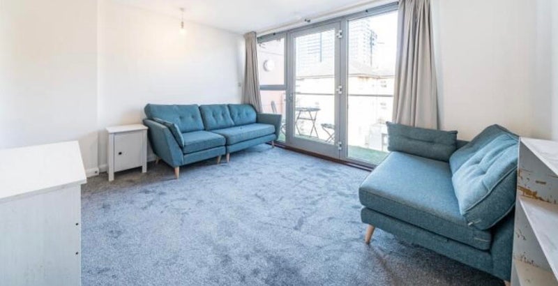 Flat Ascalon Street in Greater London