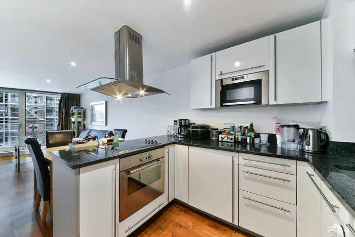 Flat Winchester Mews in Greater London