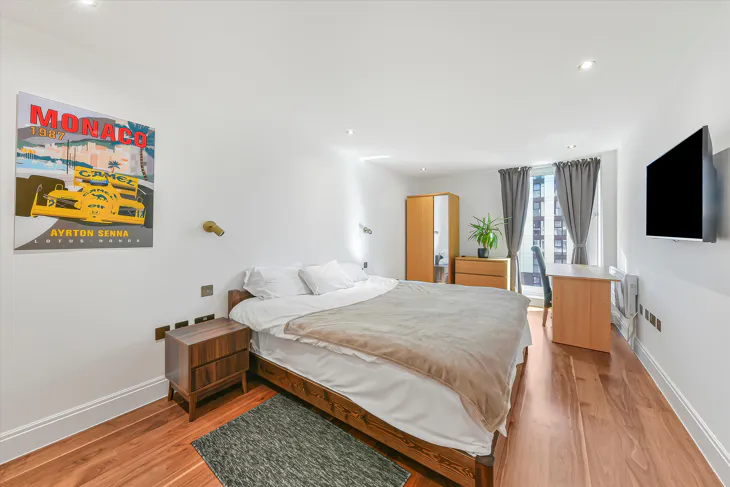 Flat Winchester Mews in Greater London