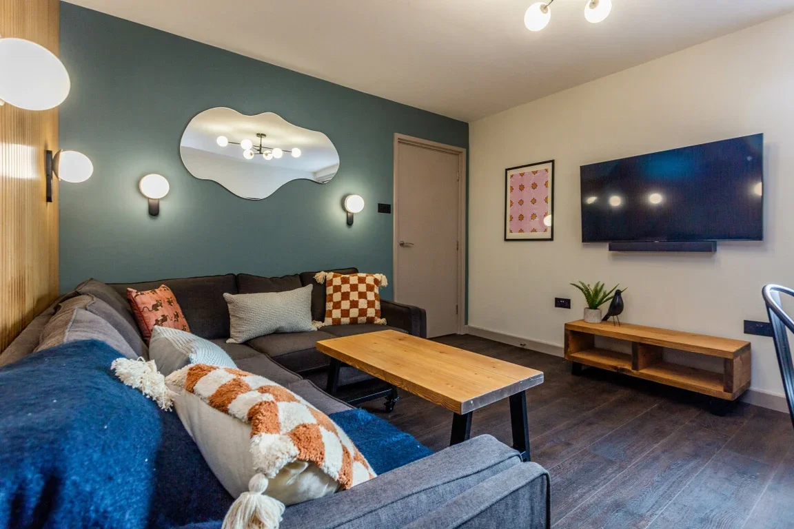Flat Brass Thill in Durham