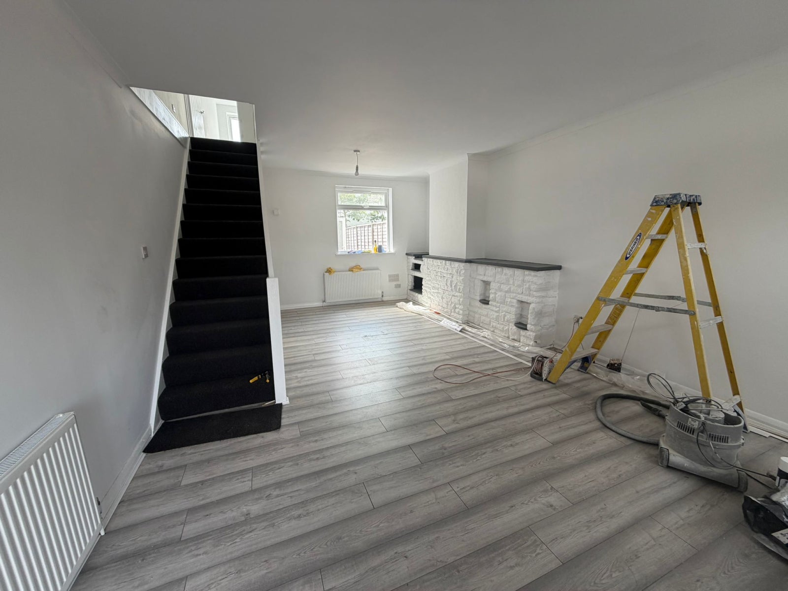 House Bounces Road in Greater London