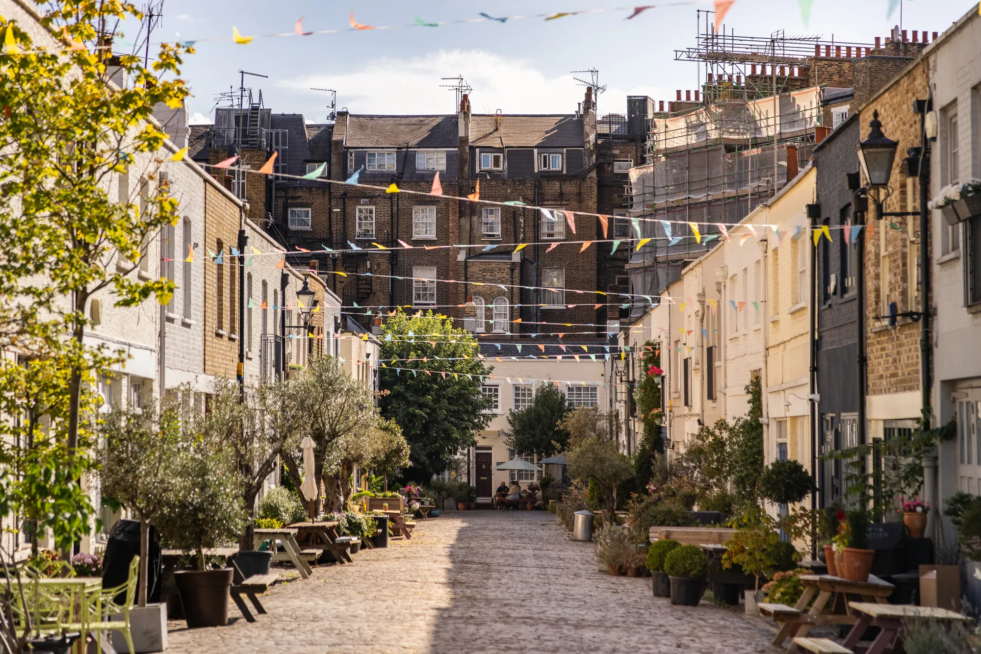 House Bathurst Mews in City of Westminster