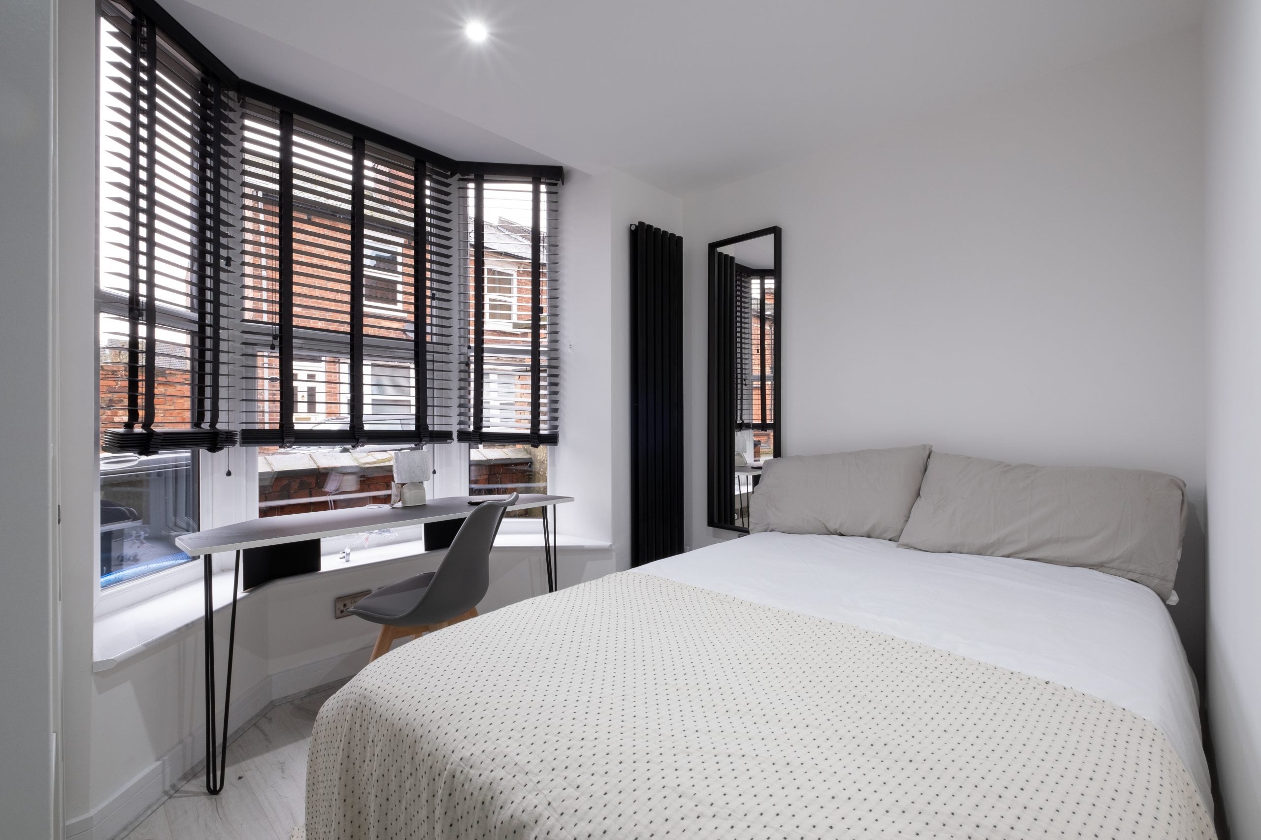 Room Charles Street West in Lincoln