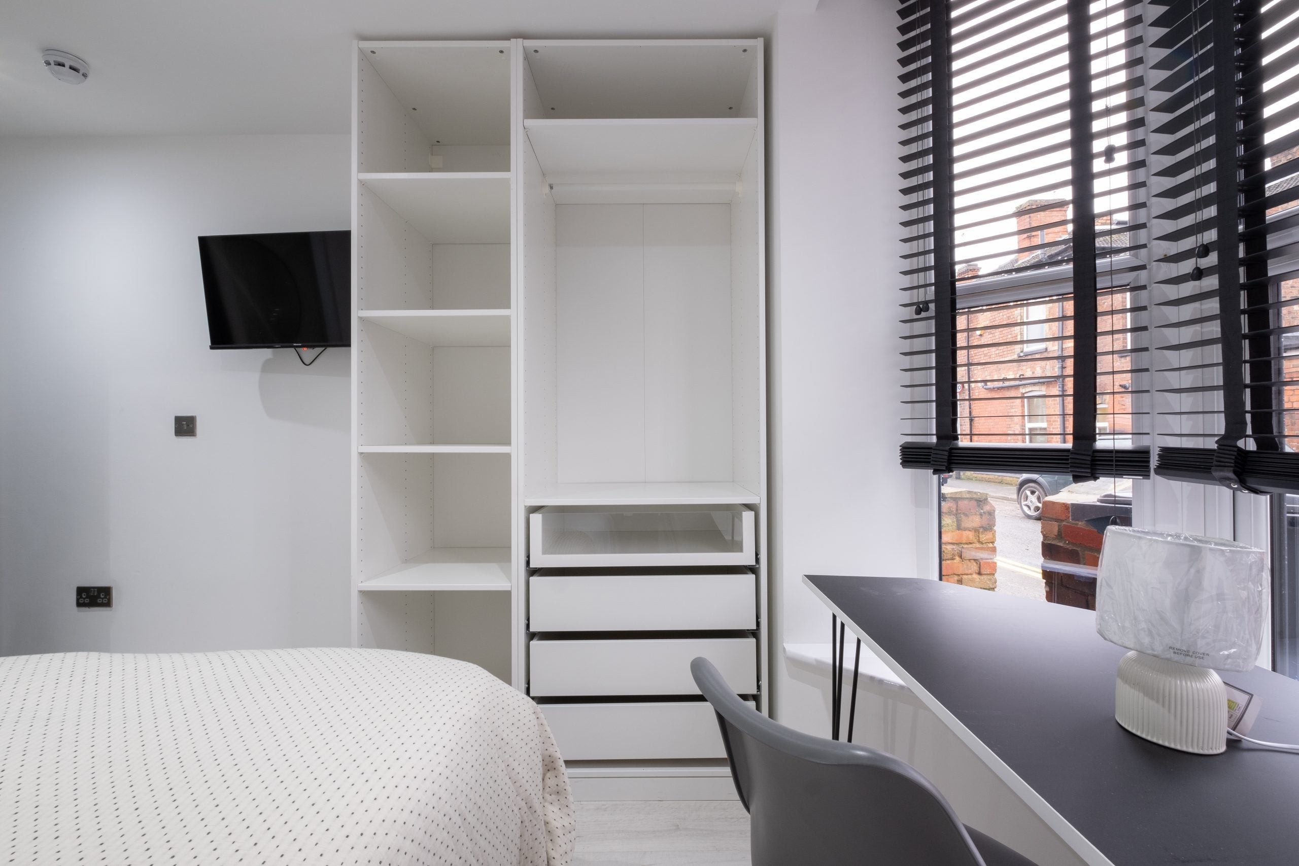 Room Charles Street West in Lincoln