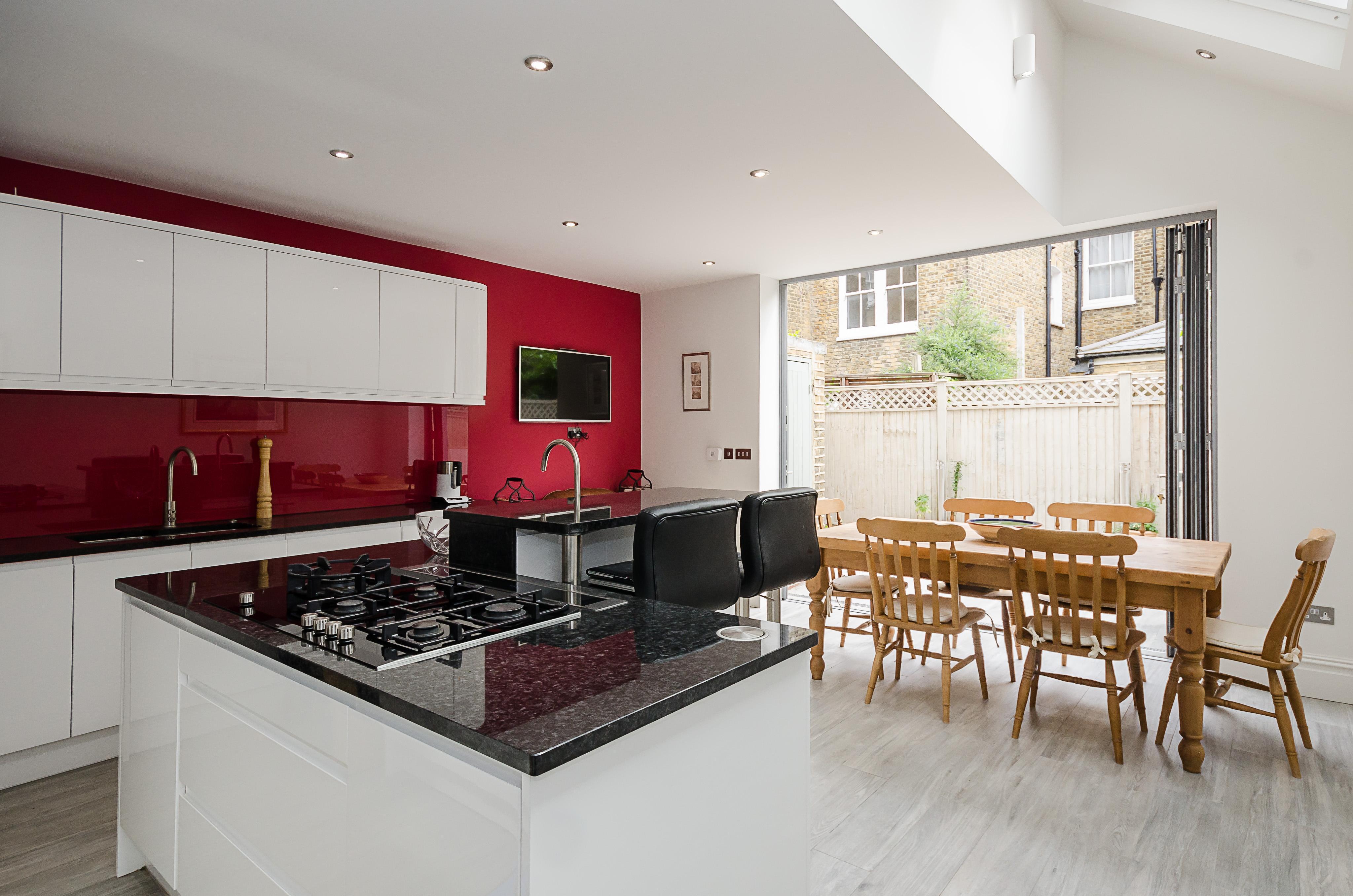House Tregarvon Road in Greater London