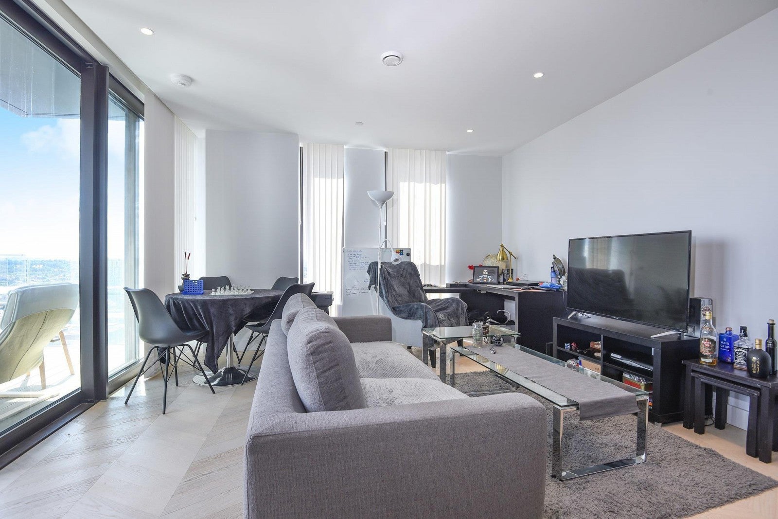 Flat Blackheath Avenue in Greater London