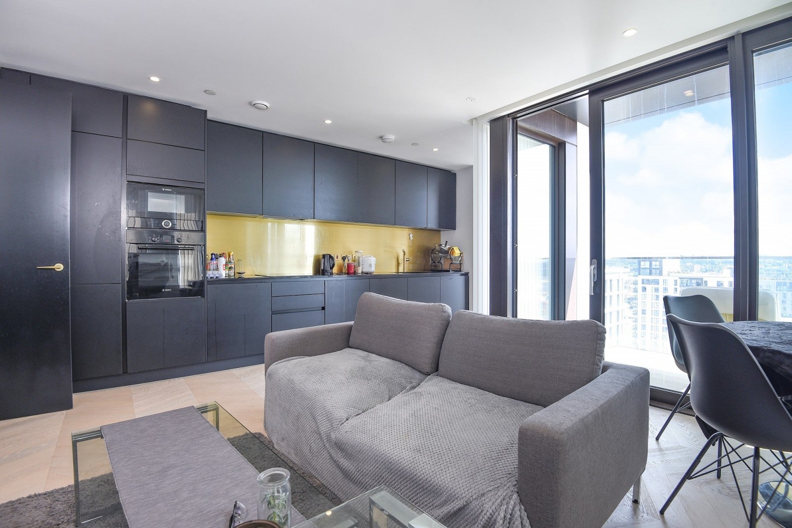 Flat Blackheath Avenue in Greater London
