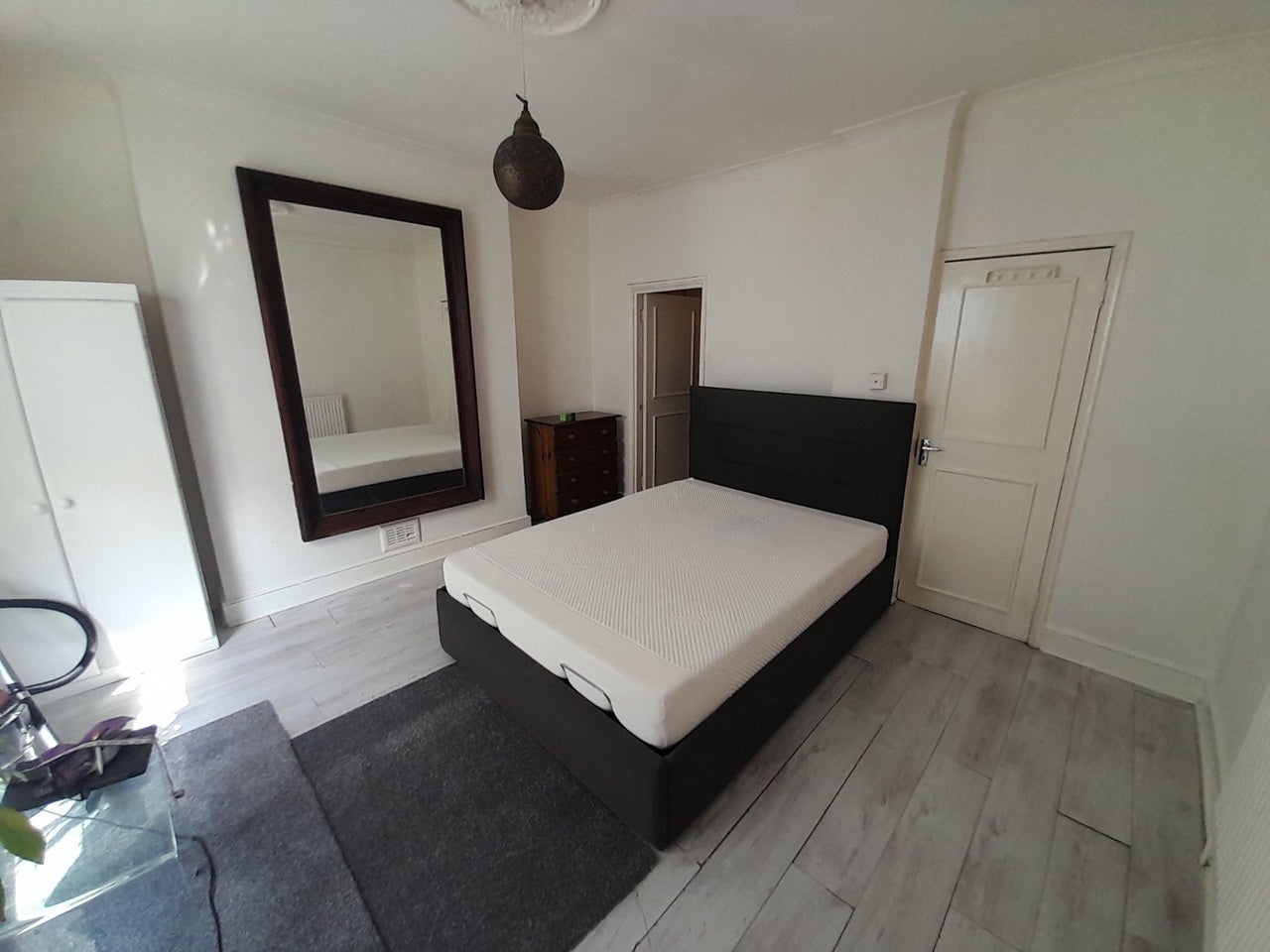 Room Dalston Lane in Greater London