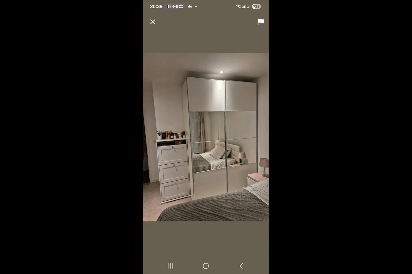 Room Cowley Road in Greater London