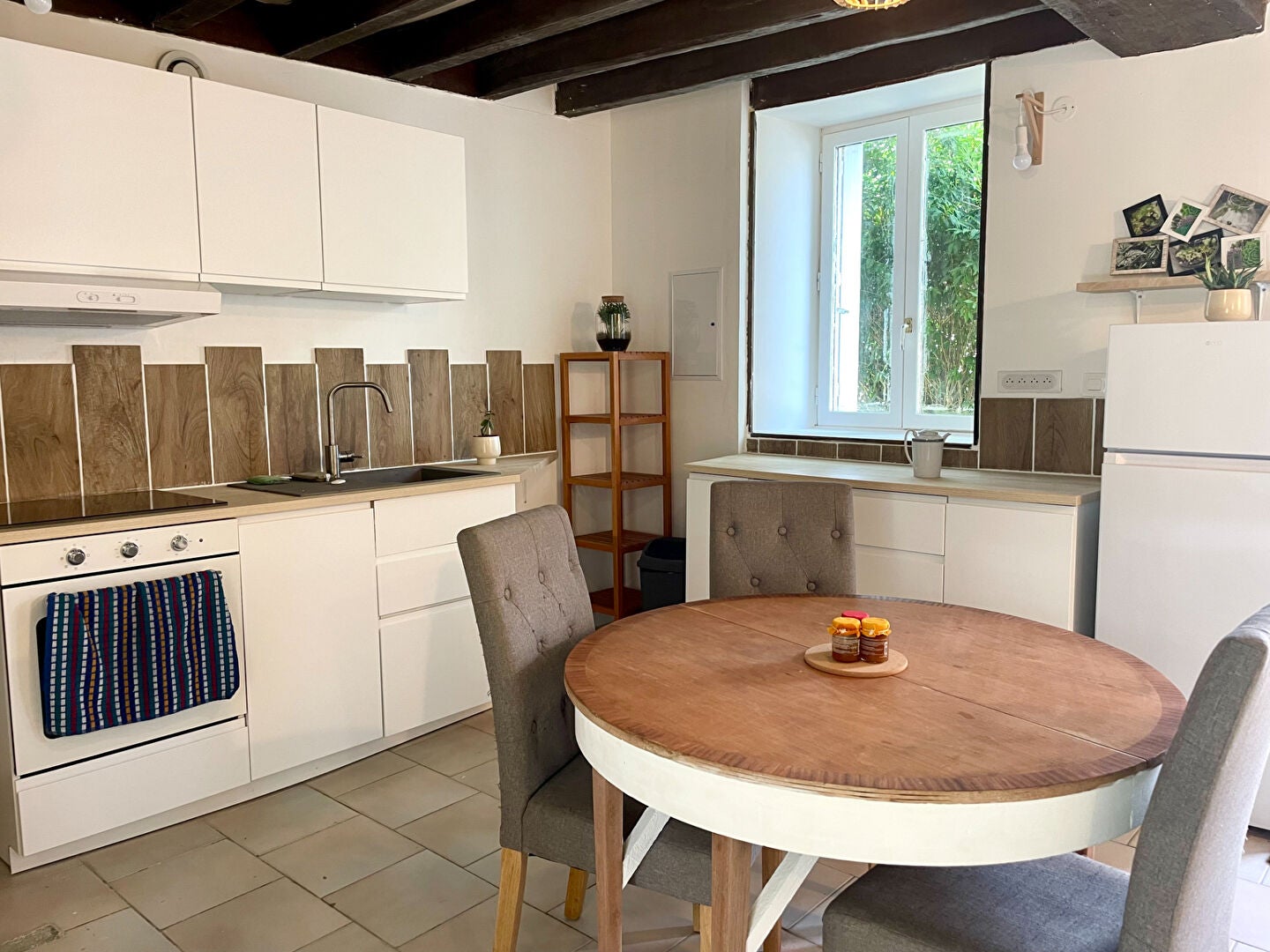 Maison Rue de Mortiercrolles à Saint-Quentin-les-Anges