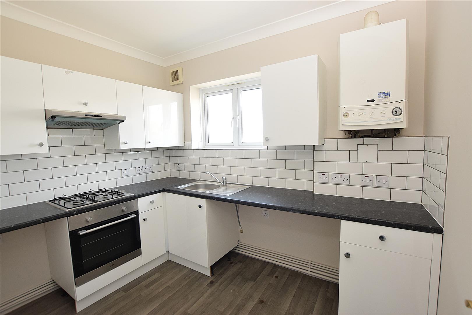 Flat Magdalen Road in Hastings