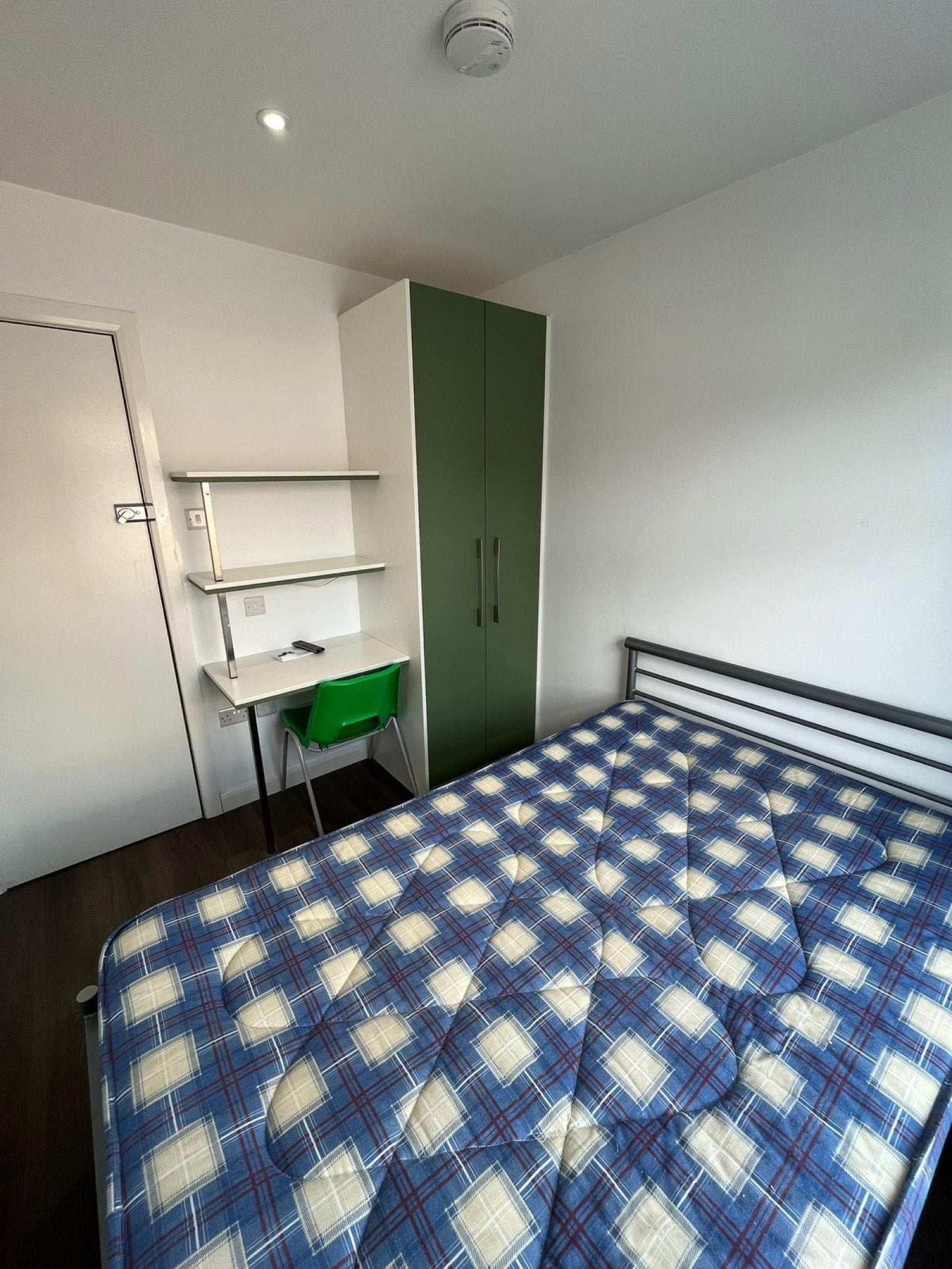 Room Watford Street in Stoke-on-Trent