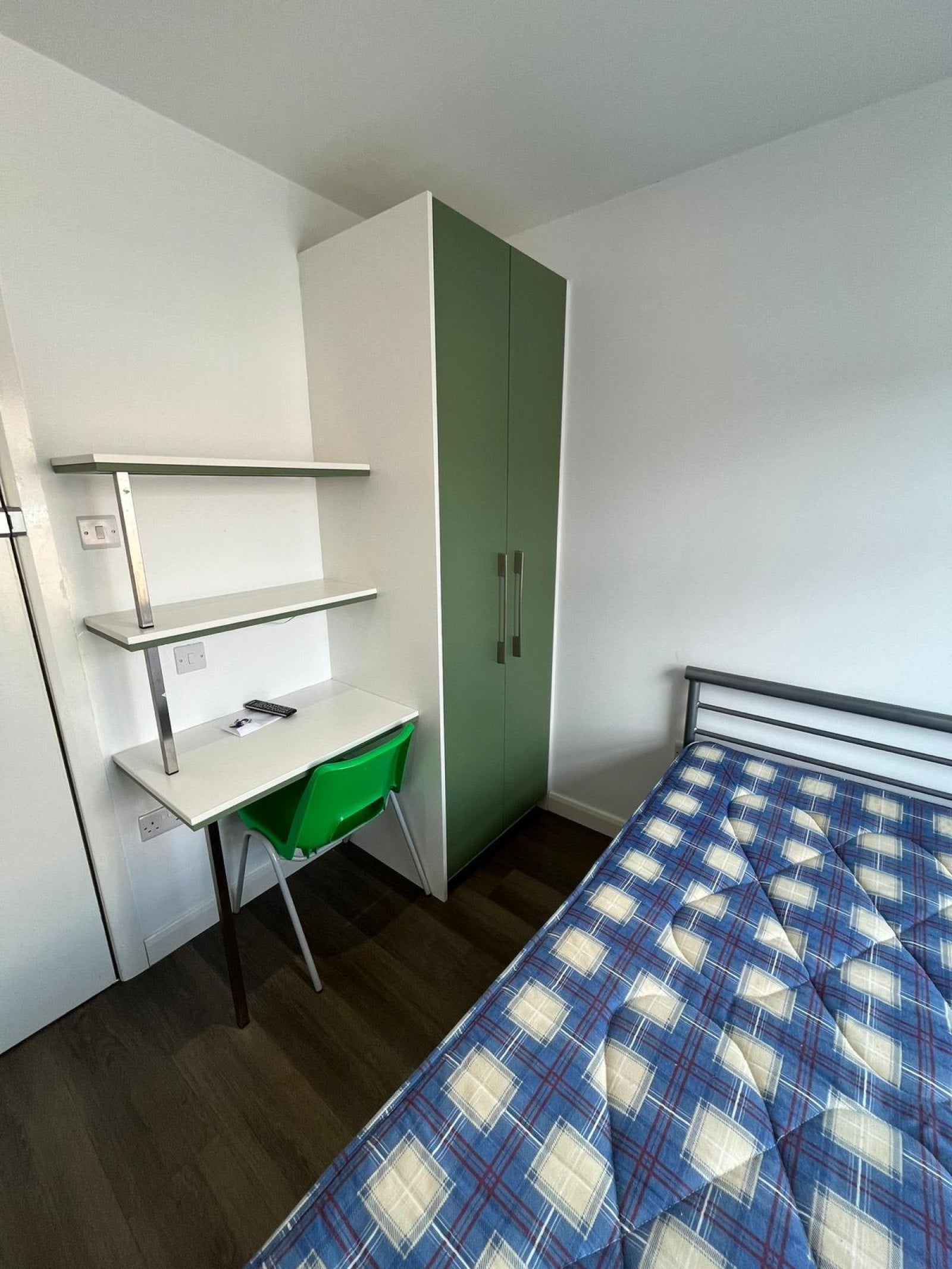 Room Watford Street in Stoke-on-Trent
