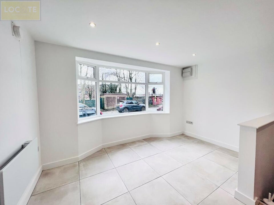 Flat Crofts Bank Road in Trafford