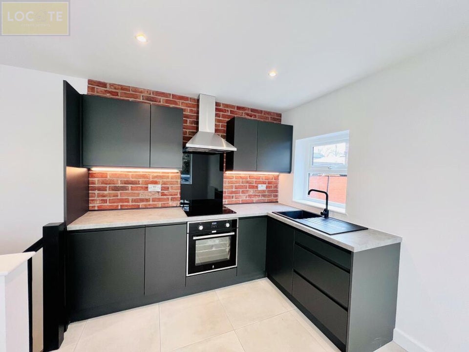 Flat Crofts Bank Road in Trafford