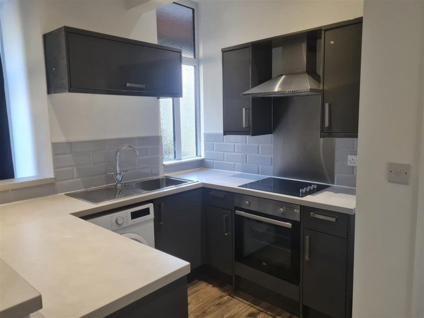 Flat Ramsdale Crescent in Nottingham