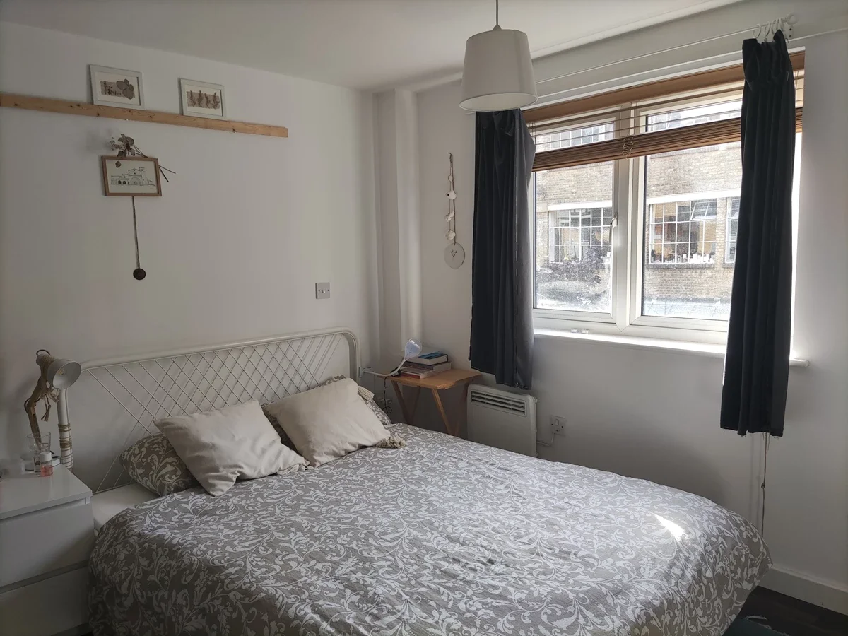 Flat Murray Grove in Greater London