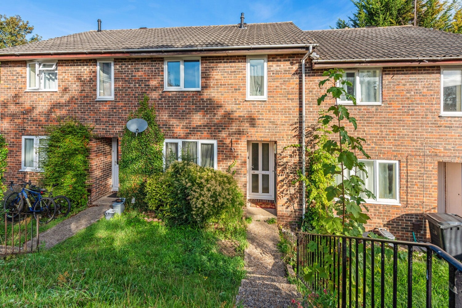 House May Tree Close in Winchester