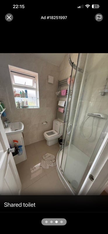 Room Bedivere Road in Greater London