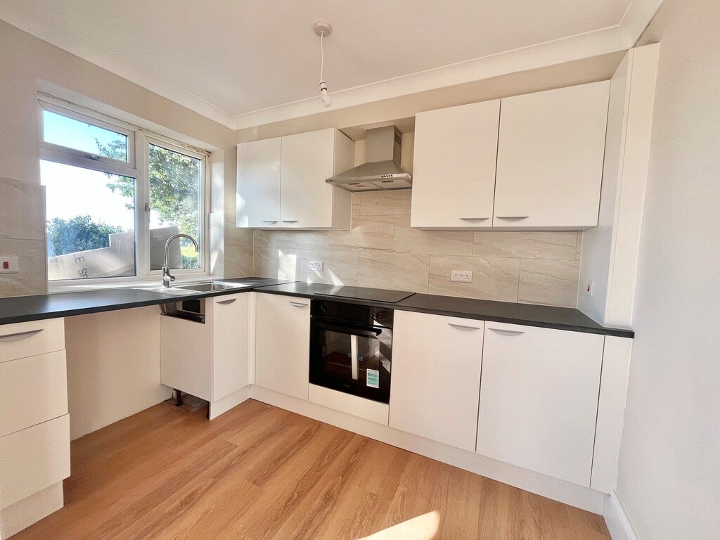 Flat Blandford Close in Greater London
