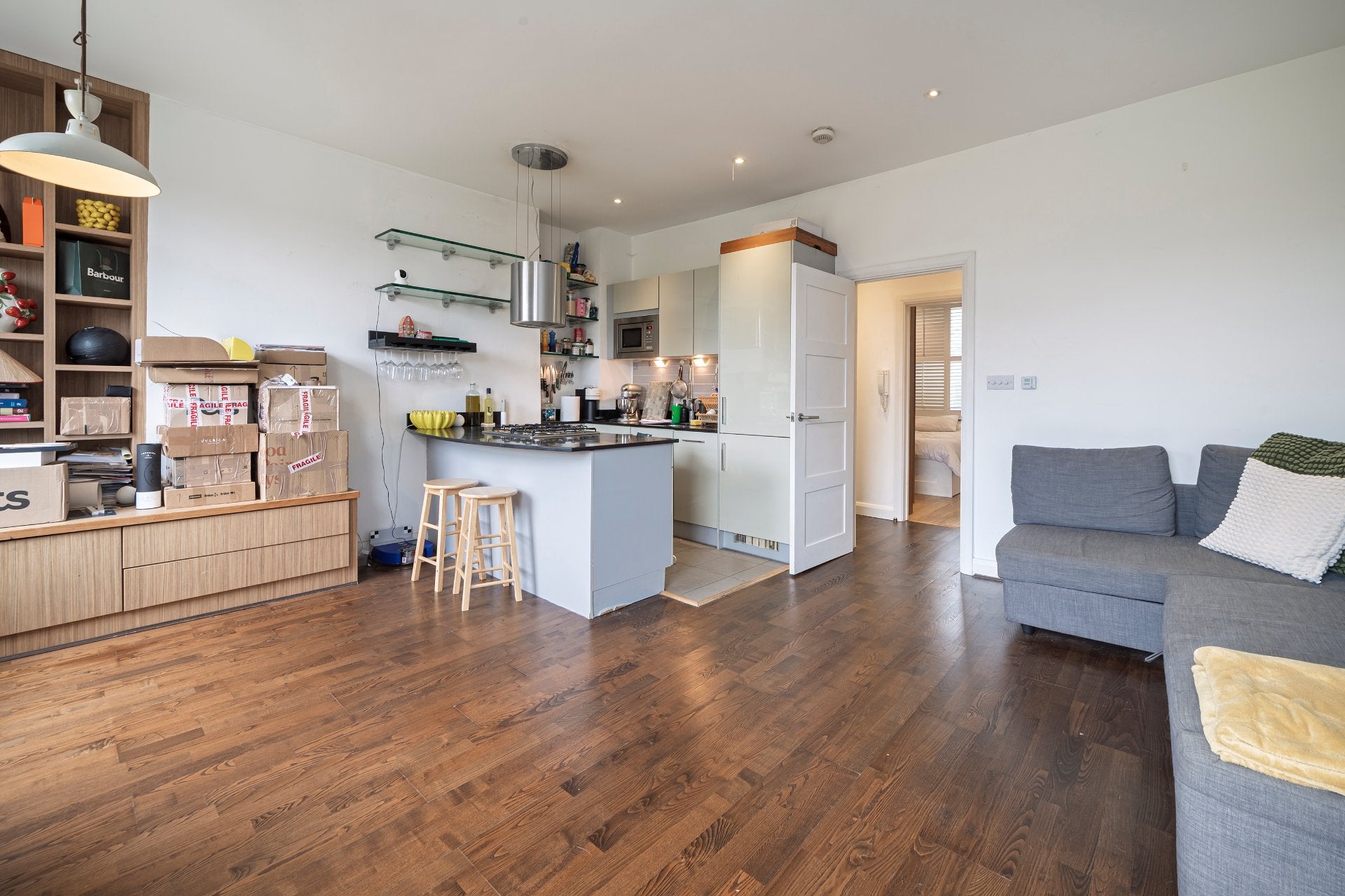Flat Lancaster Road in Greater London