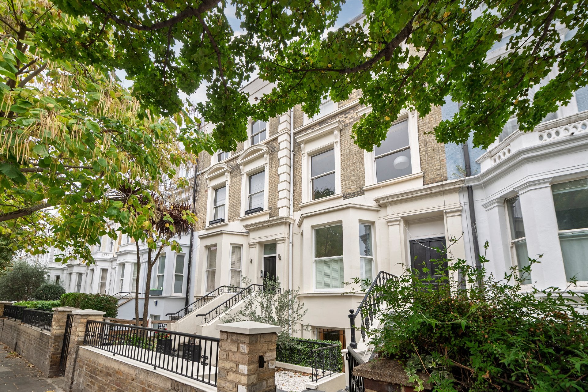 Flat Lancaster Road in Greater London