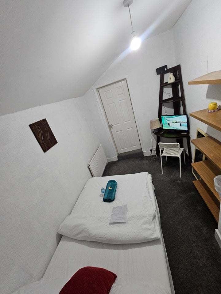 Room Marriott Road in Dartford