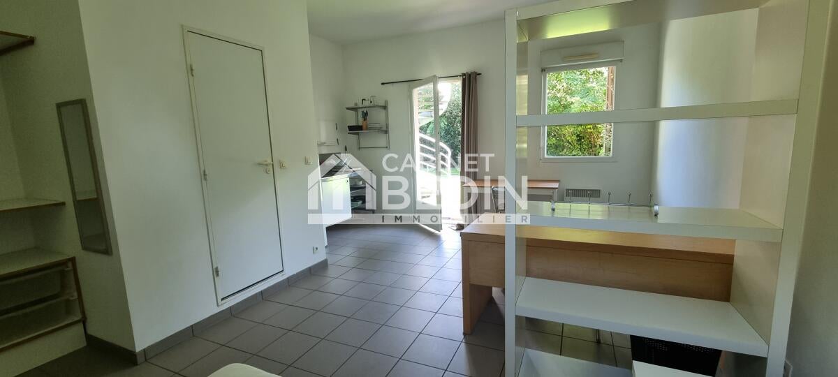 Flat Avenue Montesquieu in Pessac