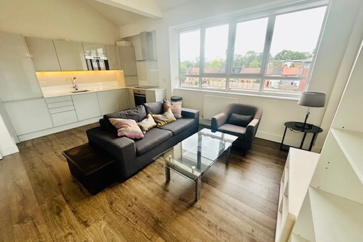 Flat York Road in Maidenhead