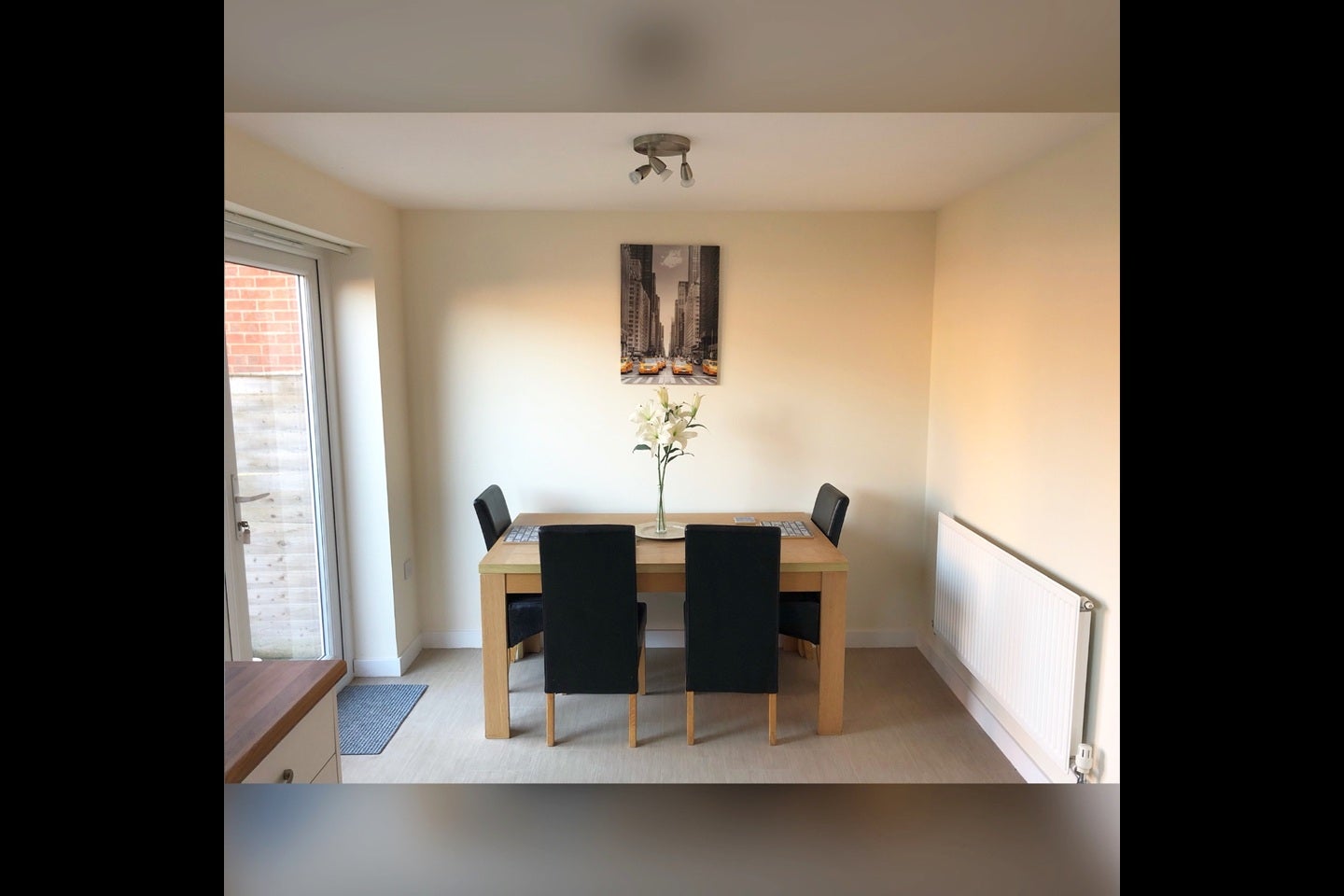 House Whitefield Crescent in Tewkesbury