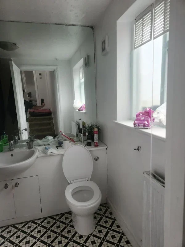 Room Tunis Road in Greater London
