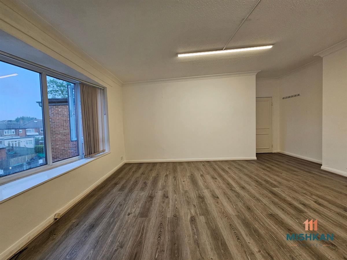 Flat Roston Road in Salford