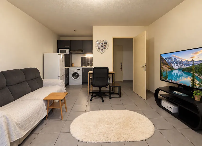 Appartement Allée Charles Gounod à Saint-Geniès-Bellevue