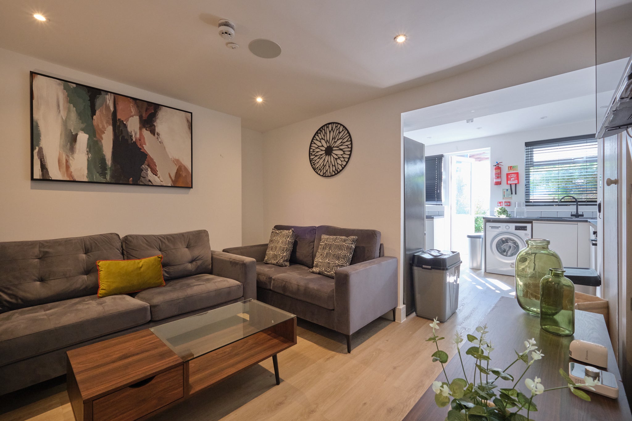Room St. Helen's Avenue in Uplands