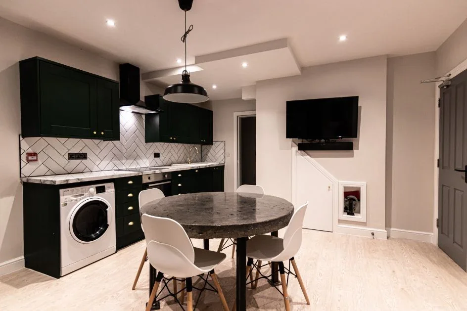 Flat Hawarden Avenue in Liverpool