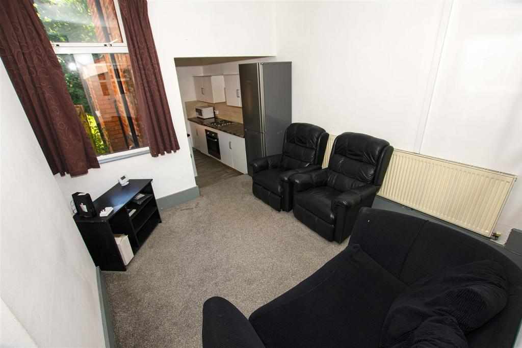 Flat Gleave Road in Birmingham