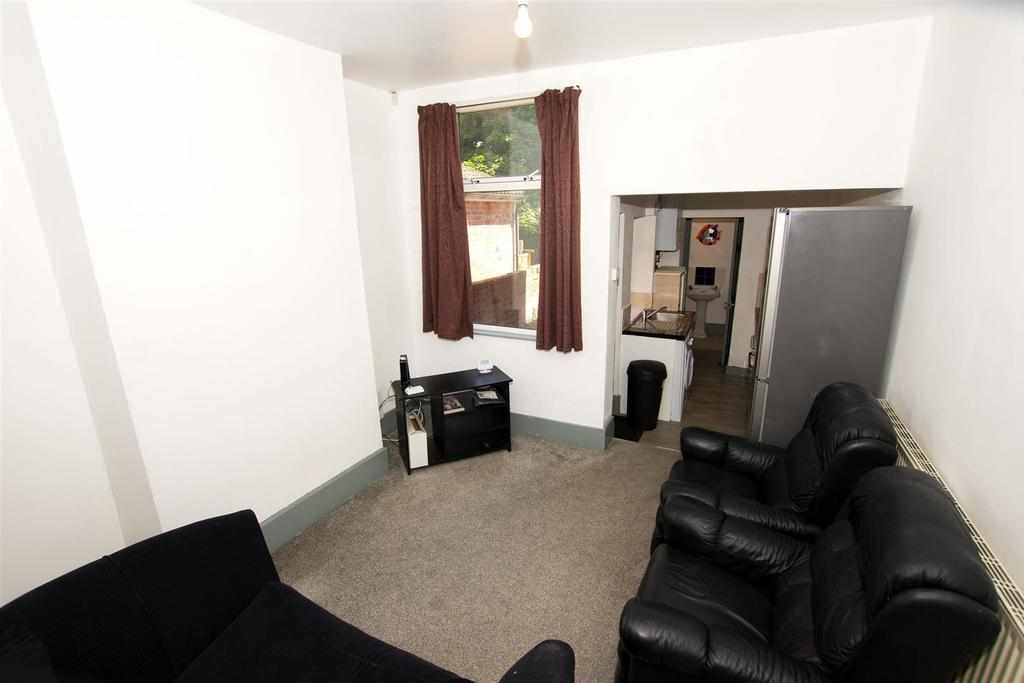 Flat Gleave Road in Birmingham