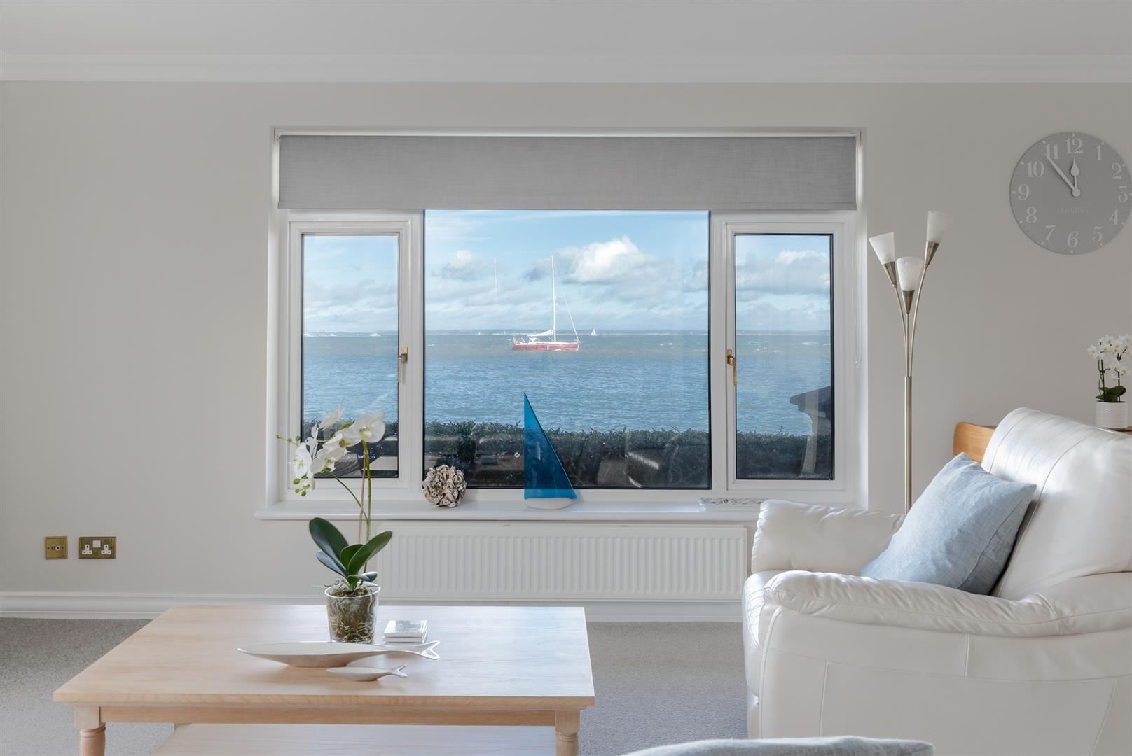 Flat Esplanade Walk in Cowes