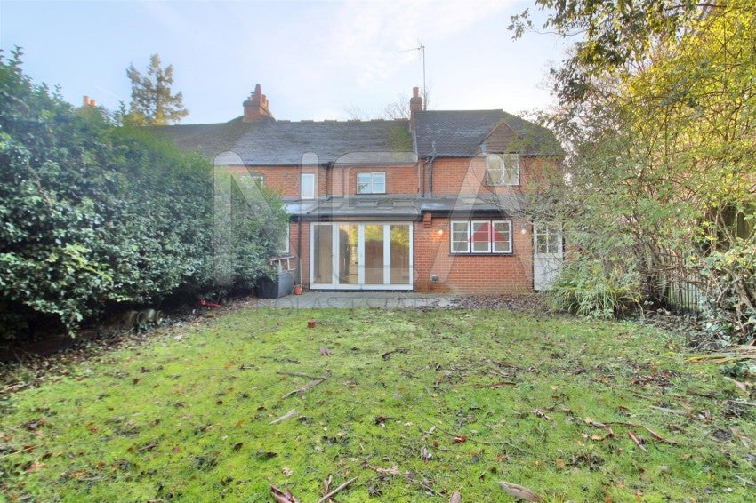 House Woodcote Road in Reading