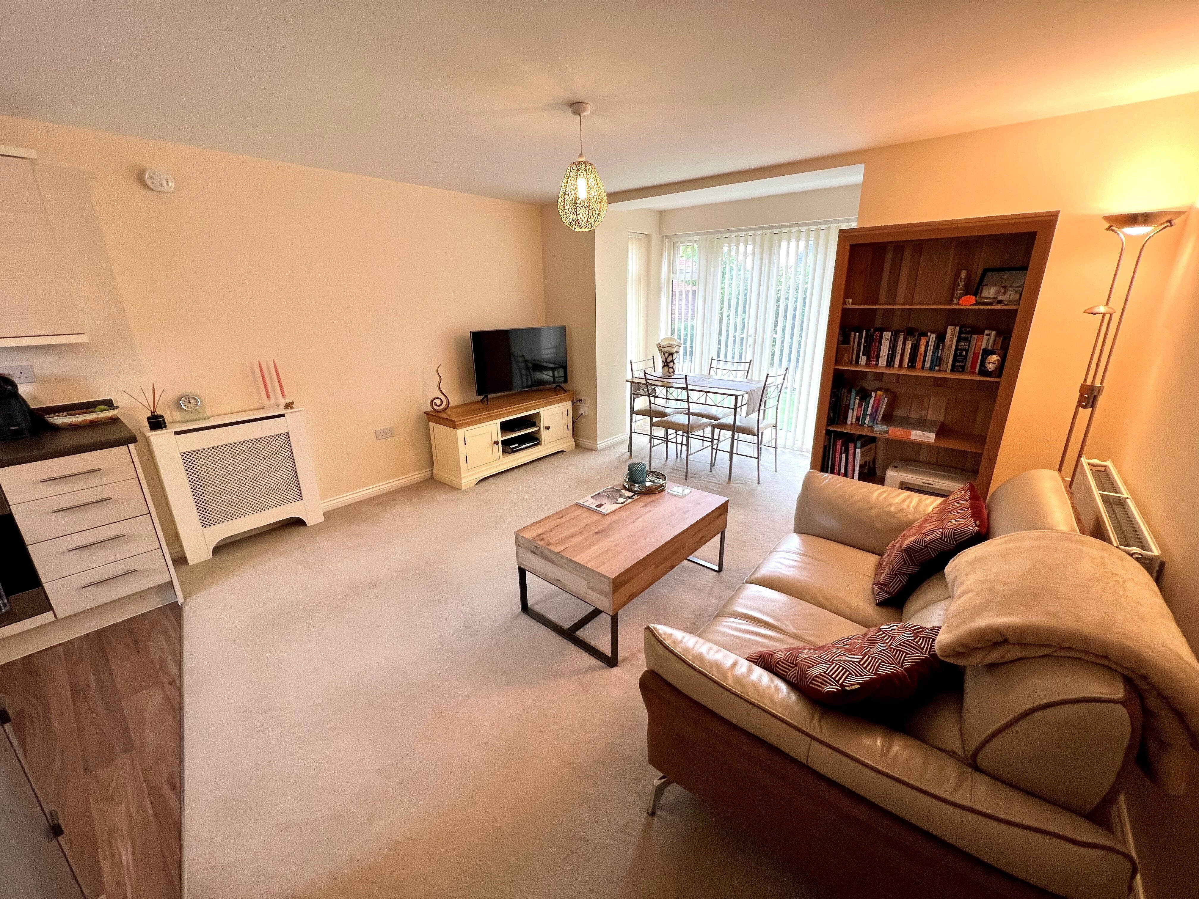 Flat Anglian Way in Coventry