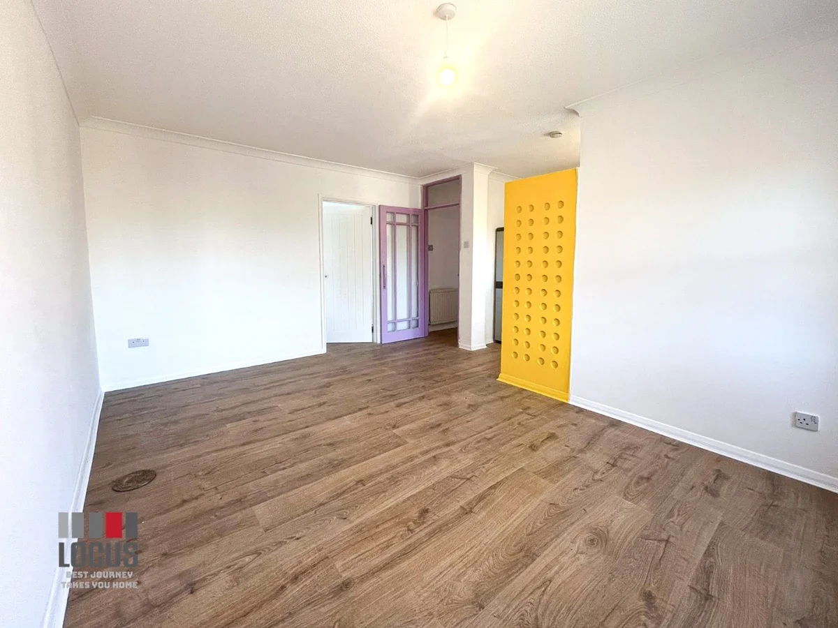 Flat Trevera Court in Waltham Cross