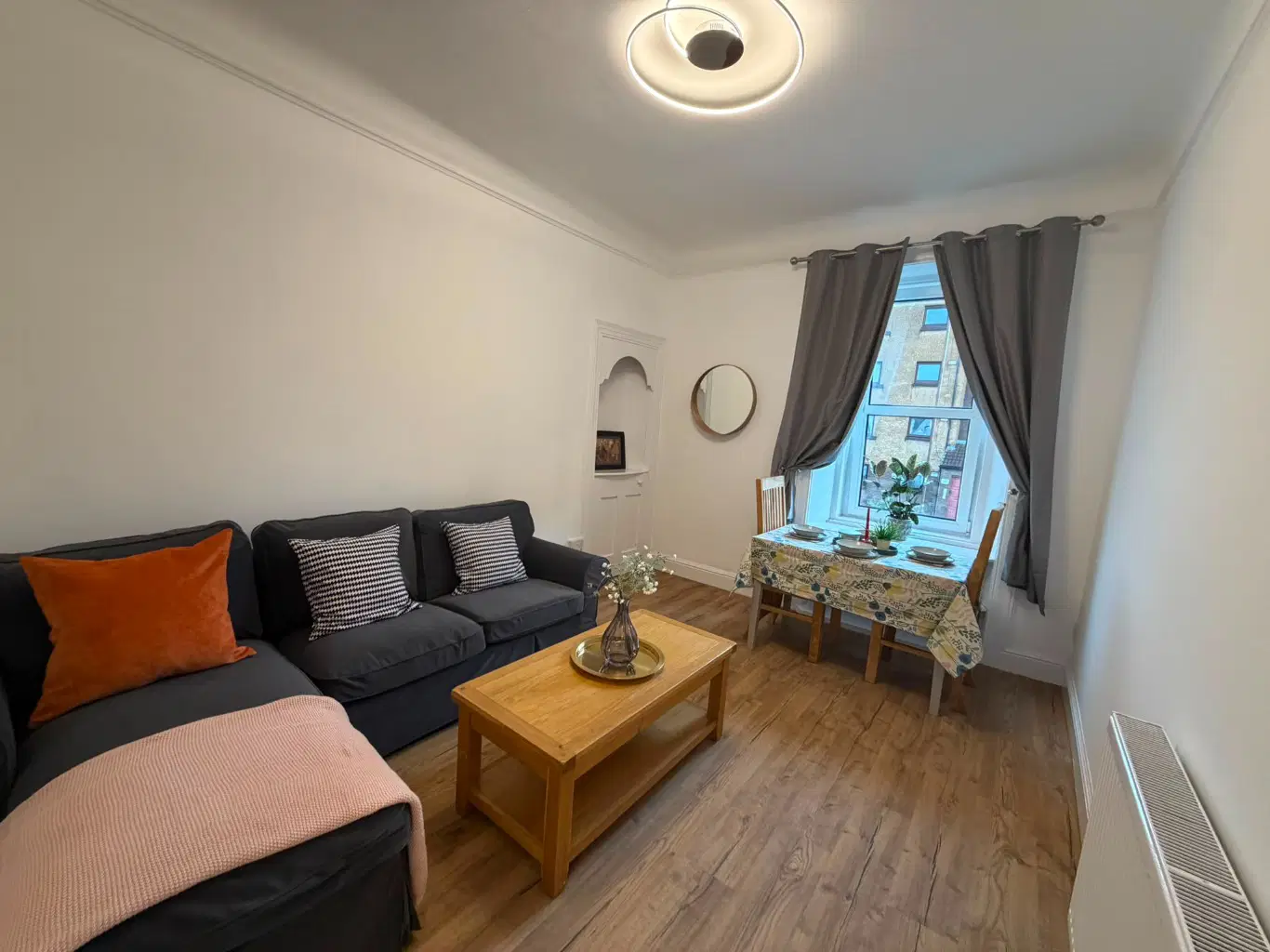 Flat Gorgie Road in City of Edinburgh