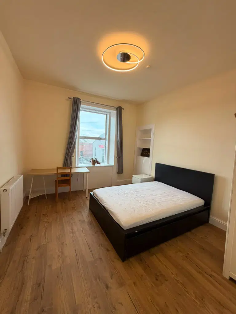 Flat Gorgie Road in City of Edinburgh