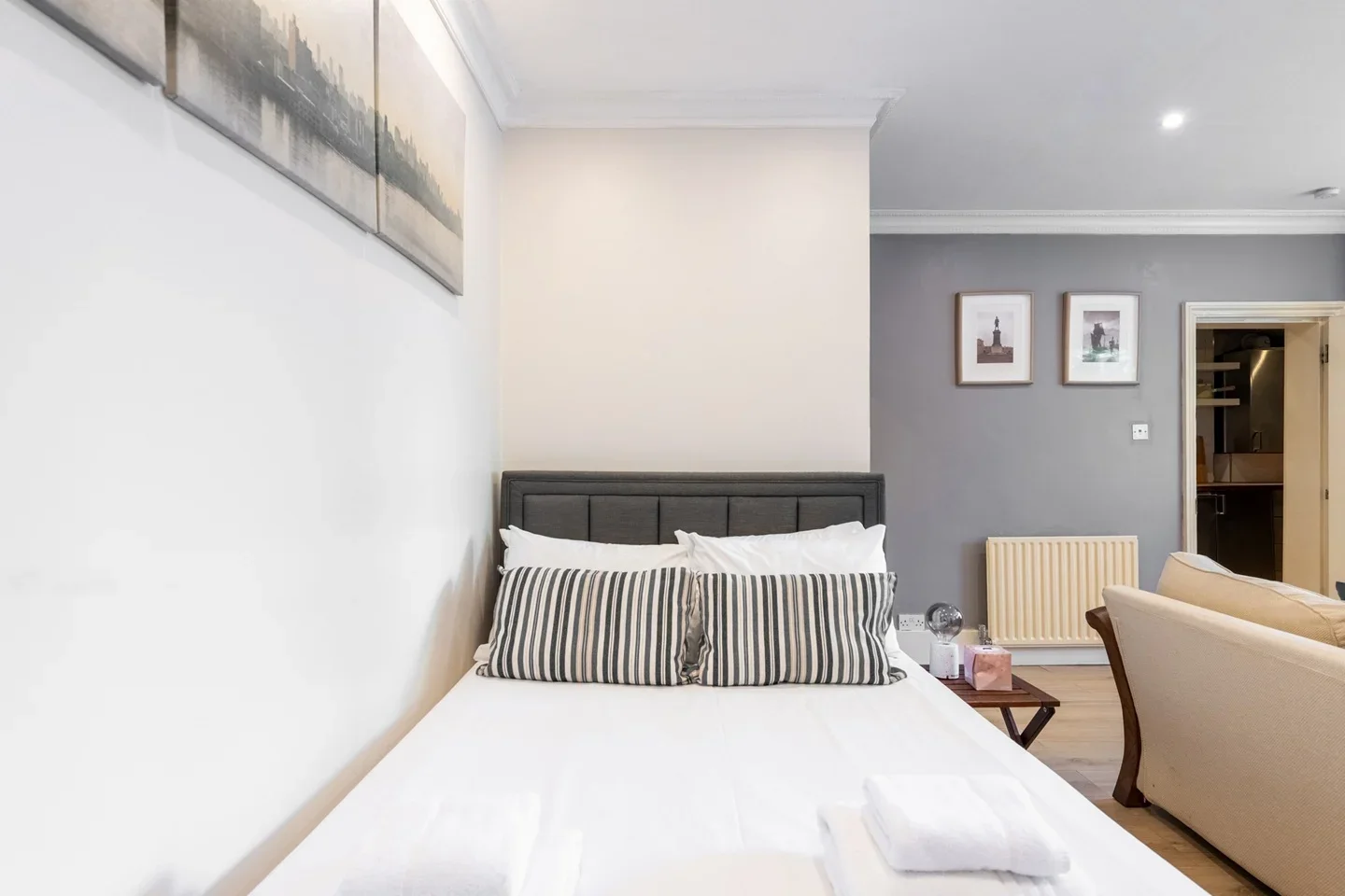 Flat Cambridge Gardens in Greater London