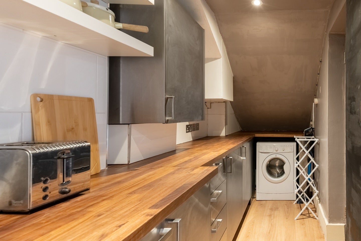 Flat Cambridge Gardens in Greater London