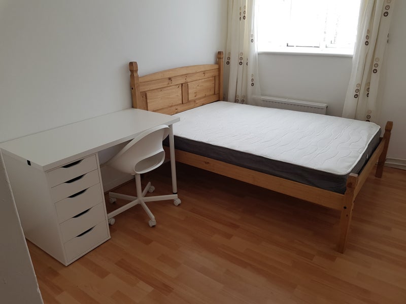 Room Killick Street in Greater London
