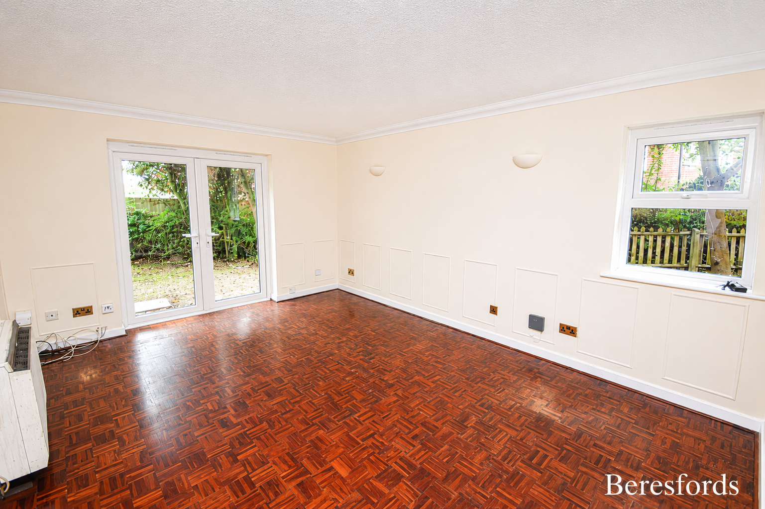 Flat Pollards Green in Chelmsford